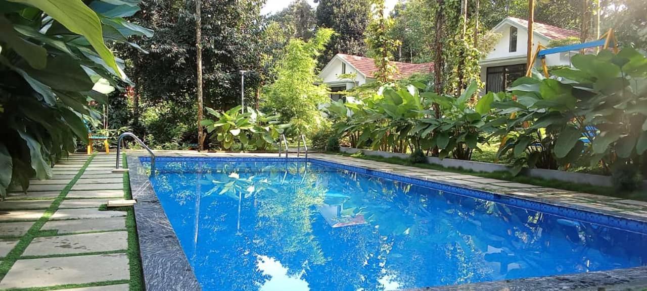 Le Vista Resort Султан-Батері Екстер'єр фото